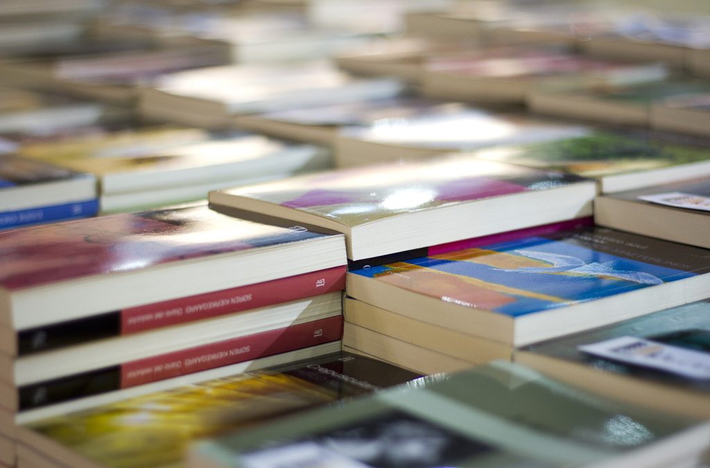 ¡FELIZ DÍA DEL LIBRO!